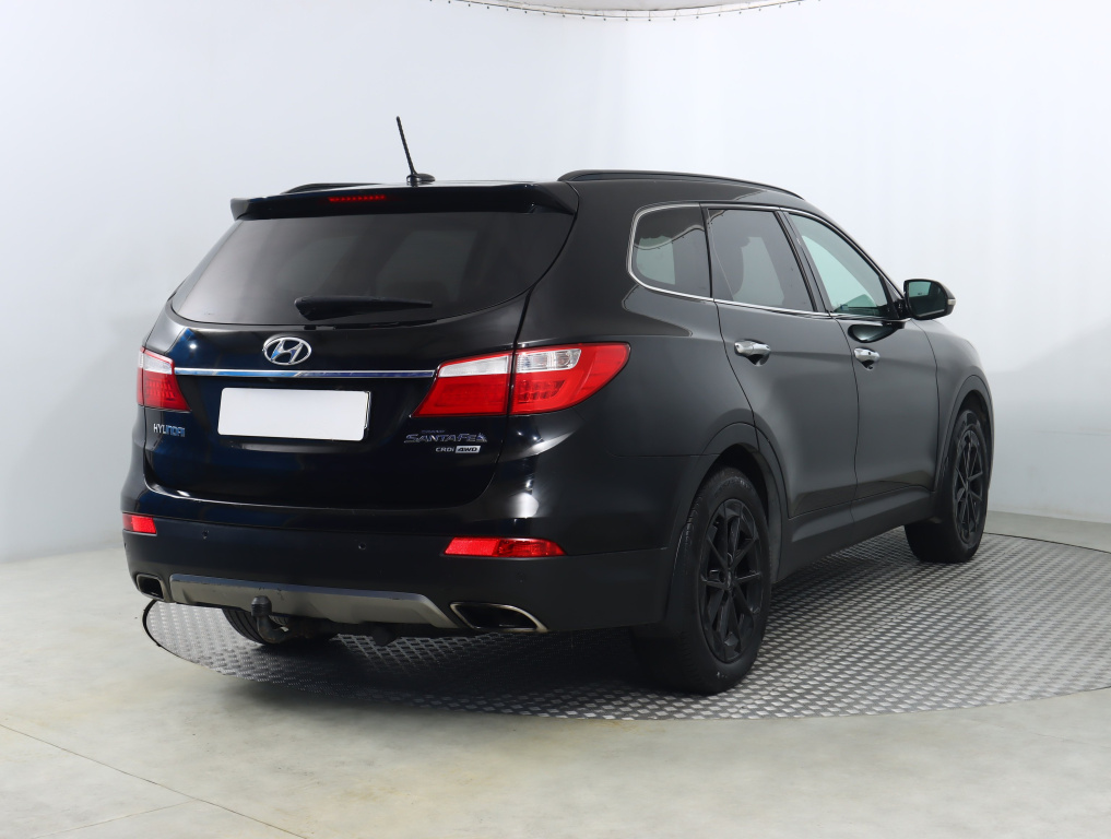 Hyundai Grand Santa Fe