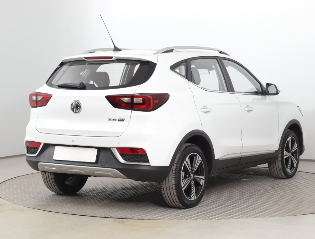 MG ZS SUV