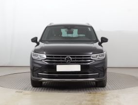 Volkswagen Tiguan - 2021