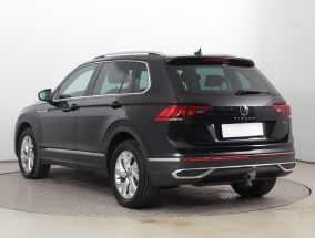 Volkswagen Tiguan - 2021