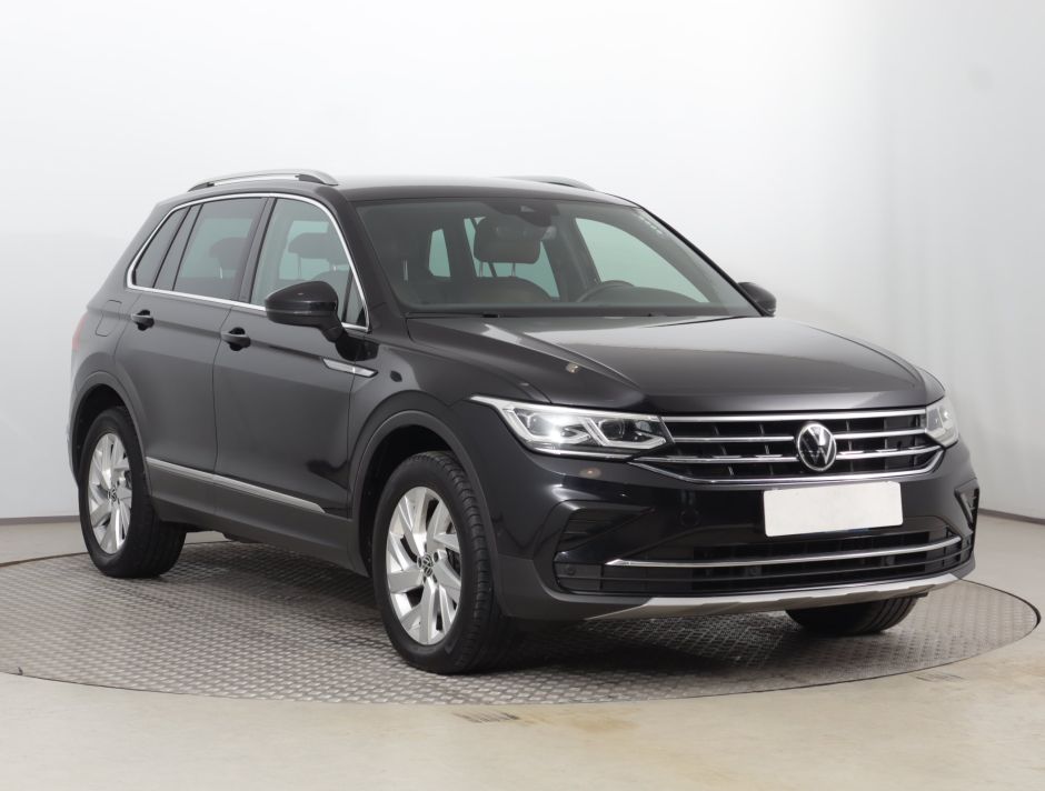Volkswagen Tiguan - 2021