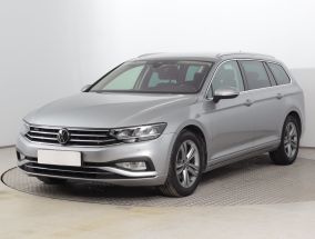 Volkswagen Passat - 2022