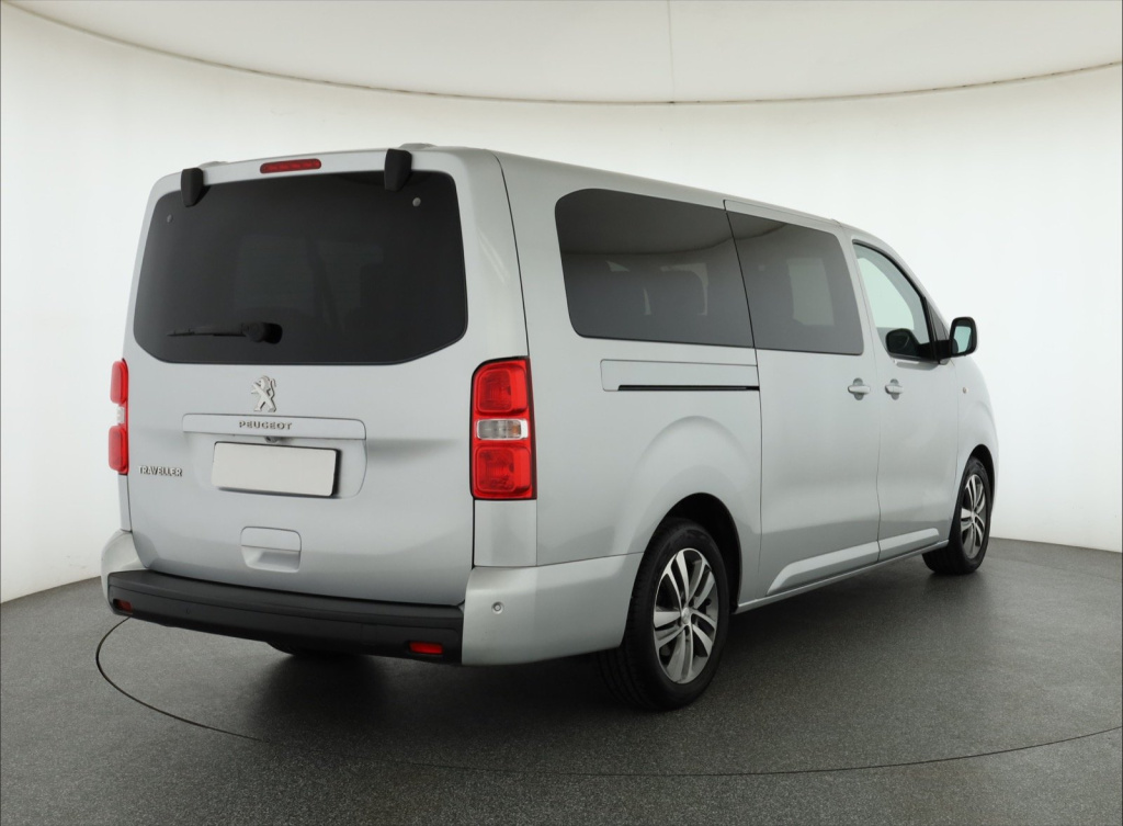 Peugeot Traveller