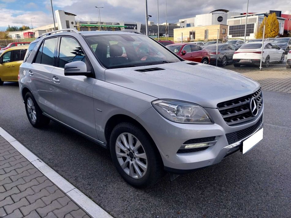 Mercedes-Benz ML - 2012
