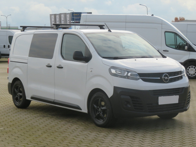 Opel Vivaro 2024