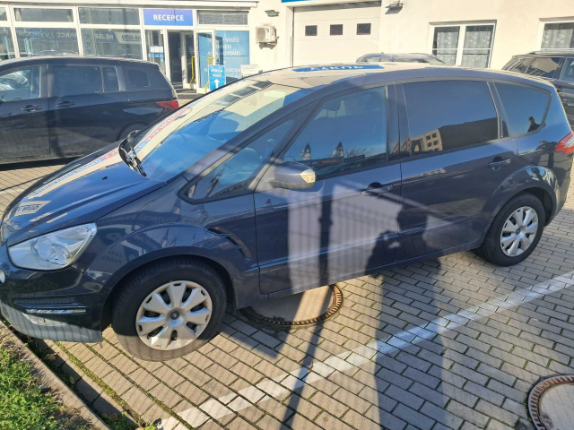 Ford S-Max 2012