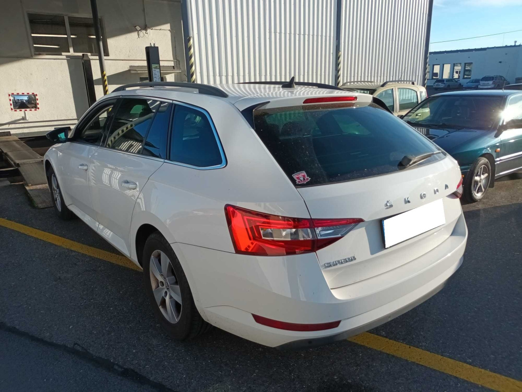 Škoda Superb