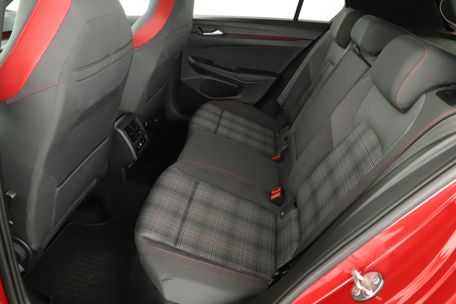 Volkswagen Golf - 2024