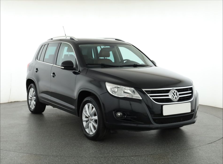 Volkswagen Tiguan - 2010