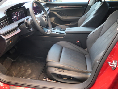 Škoda Superb - 2024