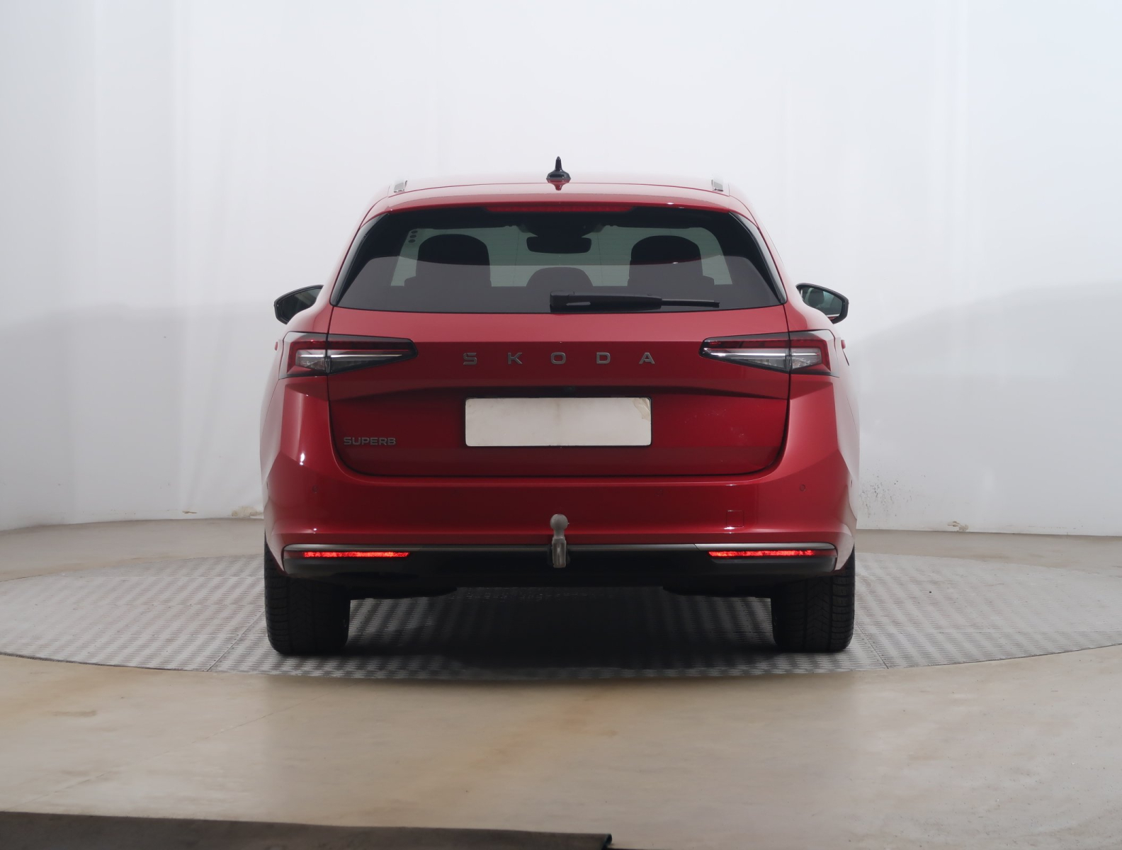 Škoda Superb - 2024