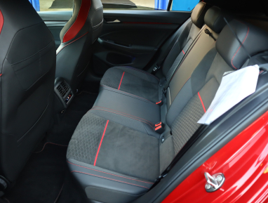 Volkswagen Golf - 2022