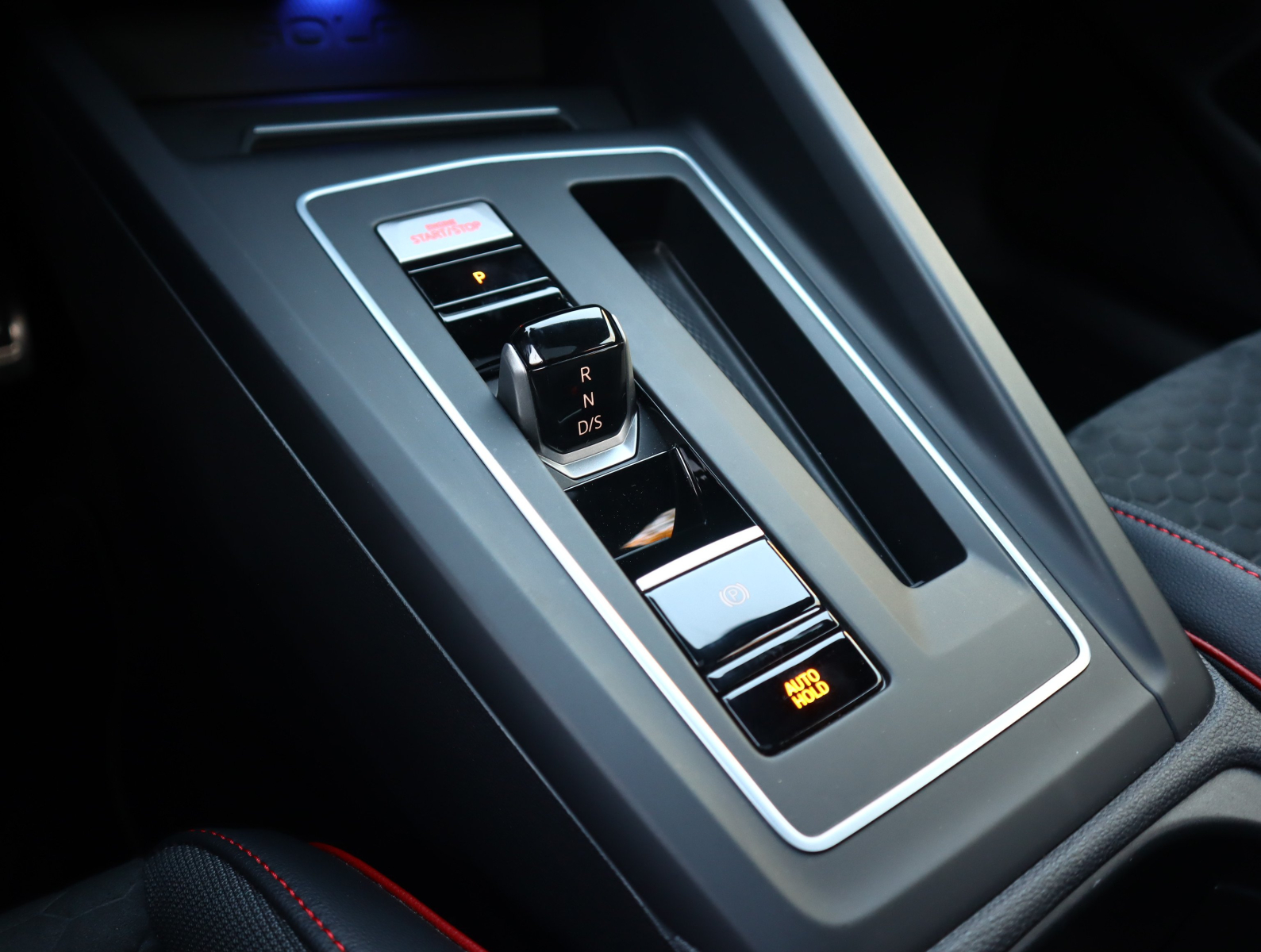 Volkswagen Golf - 2022