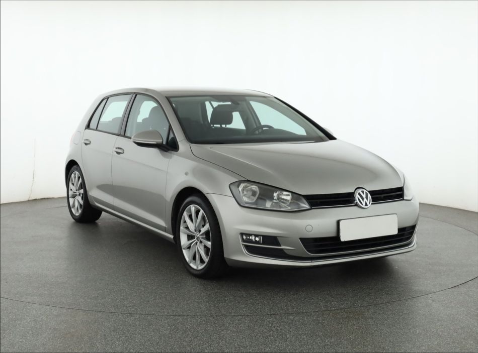 Volkswagen Golf - 2013