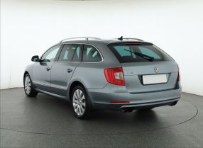 Skoda Superb - 2011