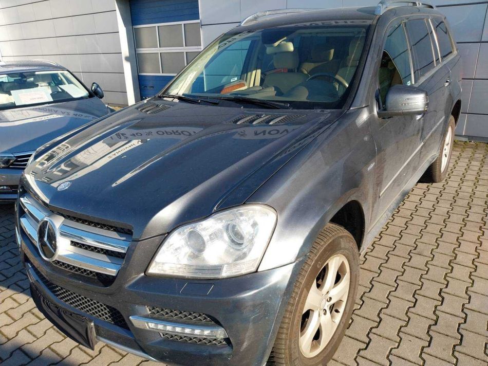 Mercedes-Benz GL - 2011