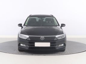 Volkswagen Passat - 2015