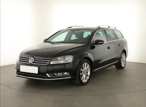 Volkswagen Passat - 2011