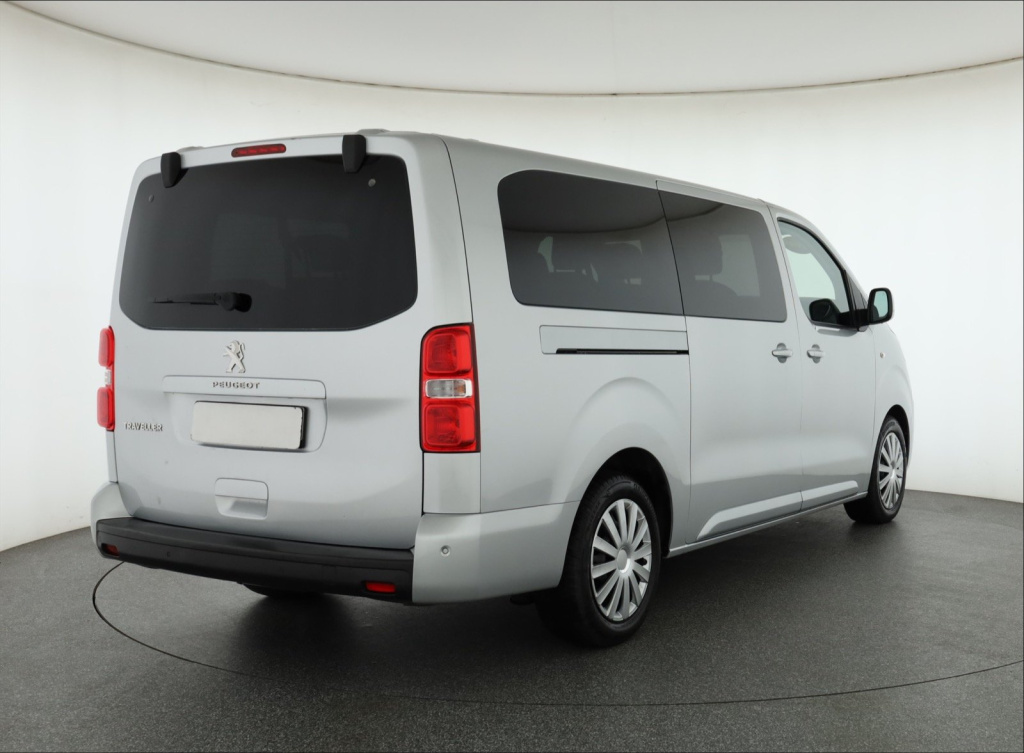 Peugeot Traveller