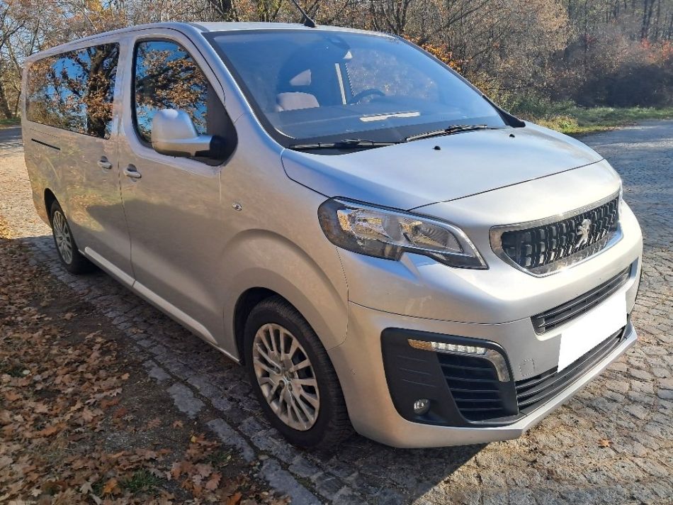 Peugeot Traveller - 2019