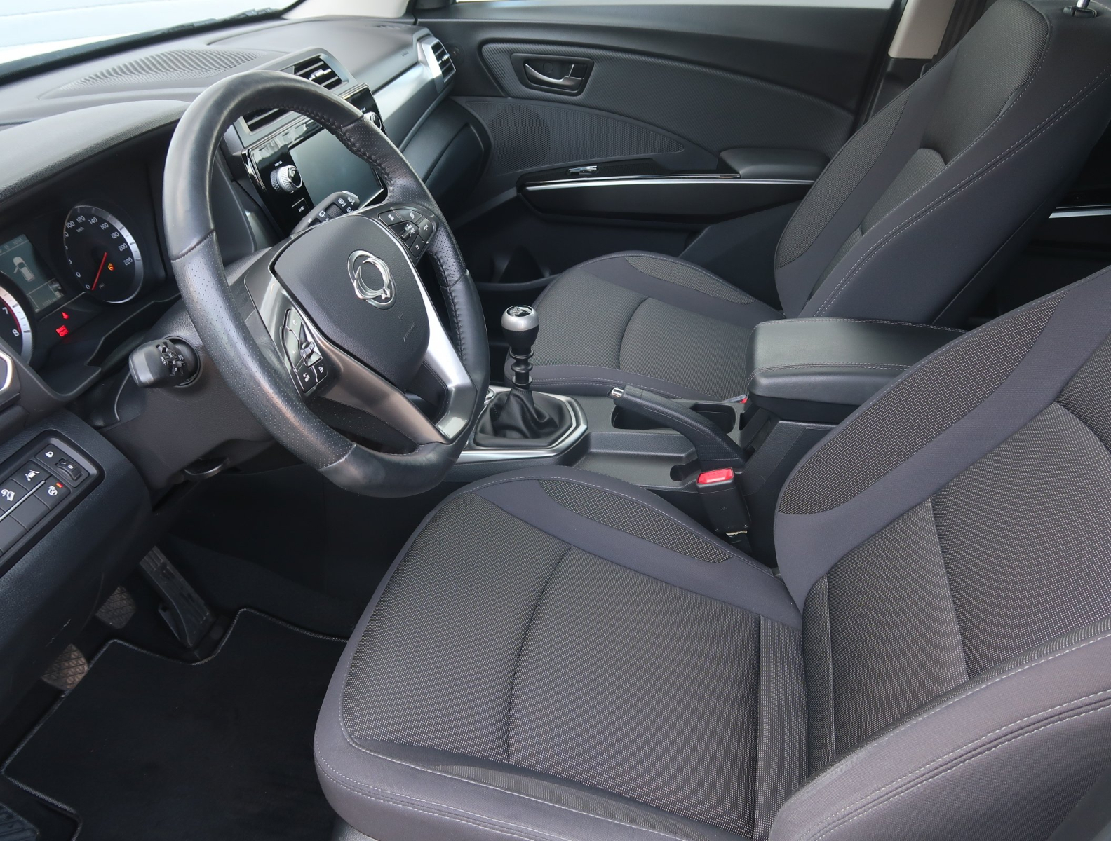 SsangYong Tivoli Grand - 2024