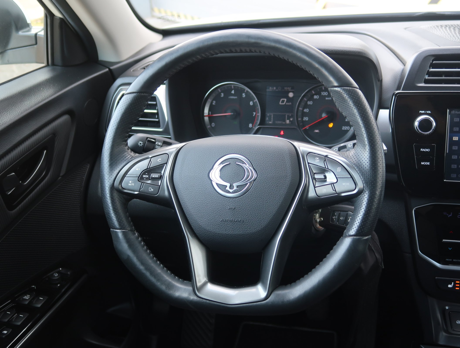 SsangYong Tivoli Grand - 2024