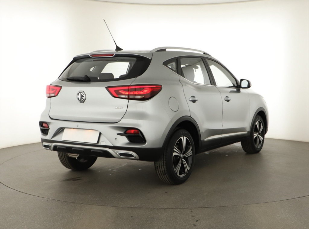 MG ZS SUV