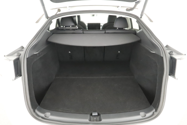 Tesla Model Y - 2023