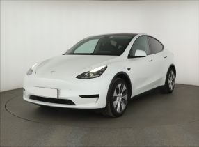 Tesla Model Y - 2023