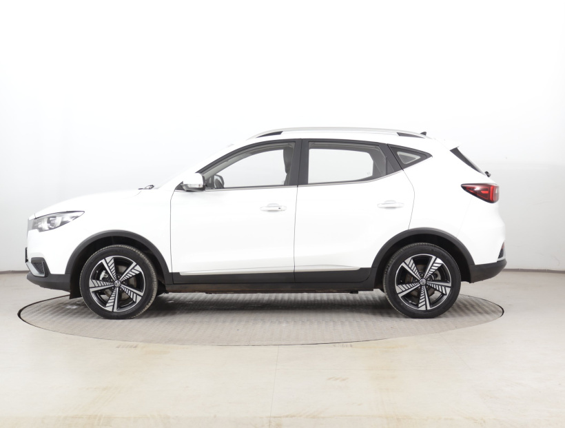 MG ZS SUV, 2020