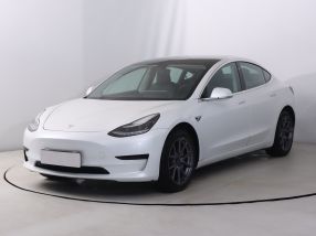 Tesla Model 3 - 2020