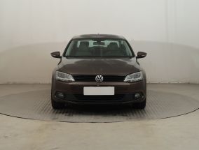 Volkswagen Jetta - 2012