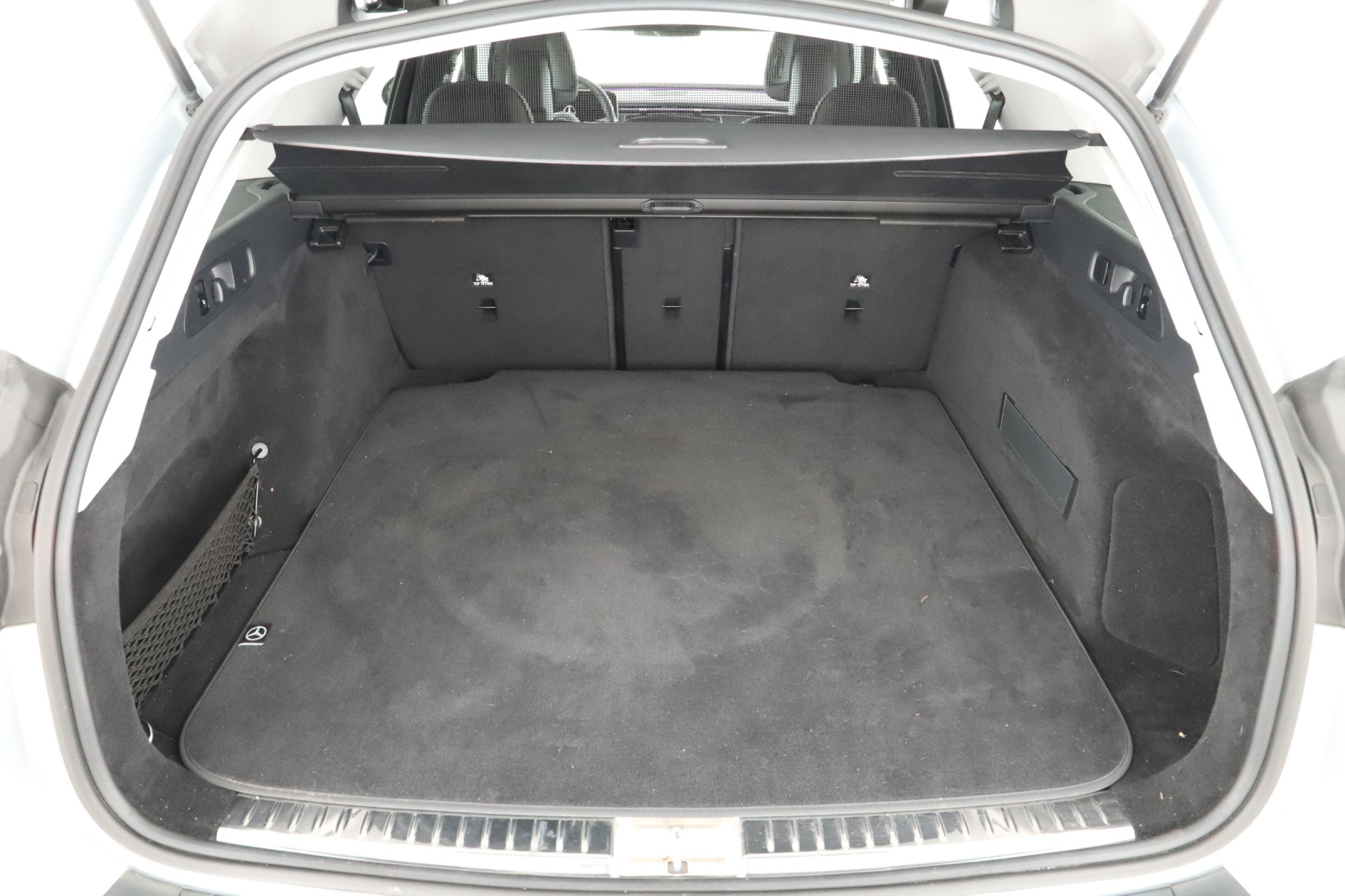 Mercedes-Benz E - 2024