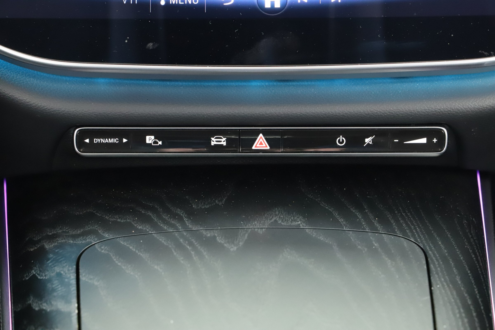 Mercedes-Benz E - 2024