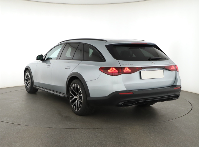 Mercedes-Benz E 220 d