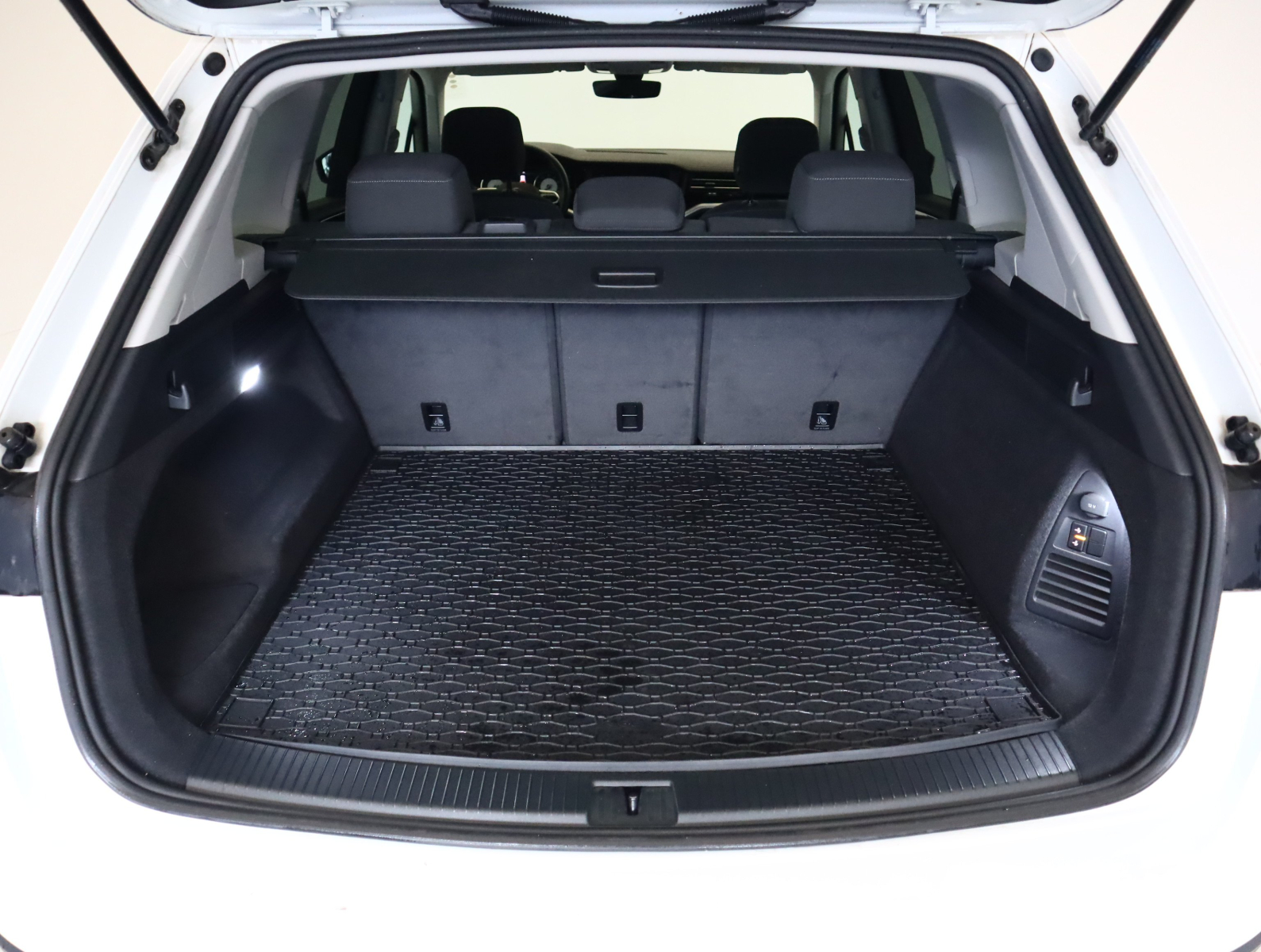 Volkswagen Touareg - 2020