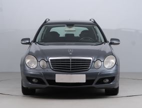 Mercedes-Benz E - 2006