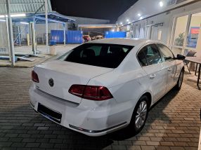Volkswagen Passat - 2012