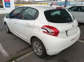 Peugeot 208 - 2014