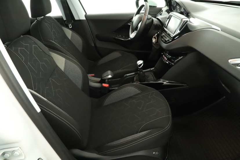 Peugeot 2008, 2019