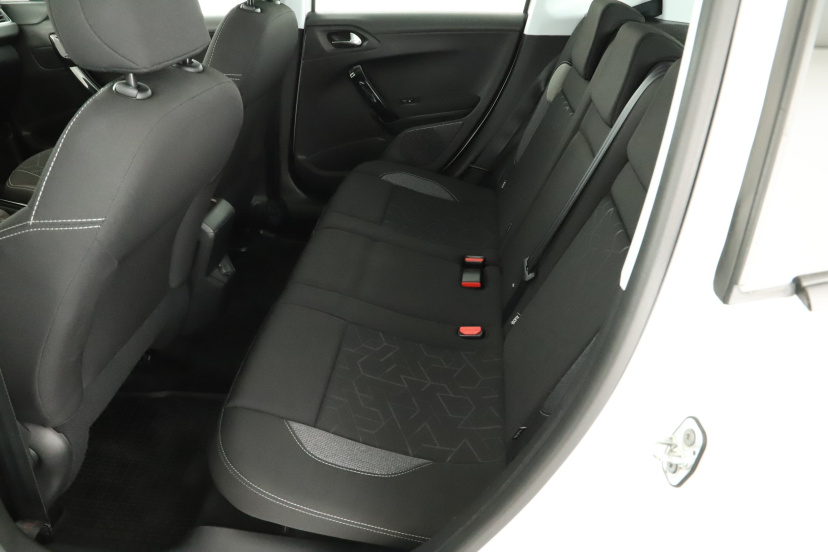 Peugeot 2008, 2019