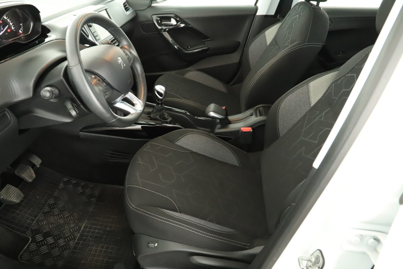 Peugeot 2008, 2019