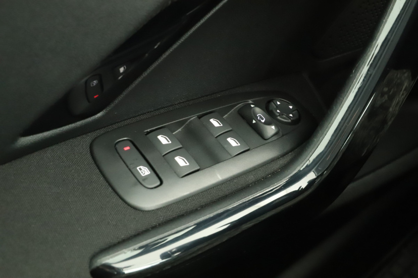Peugeot 2008, 2019