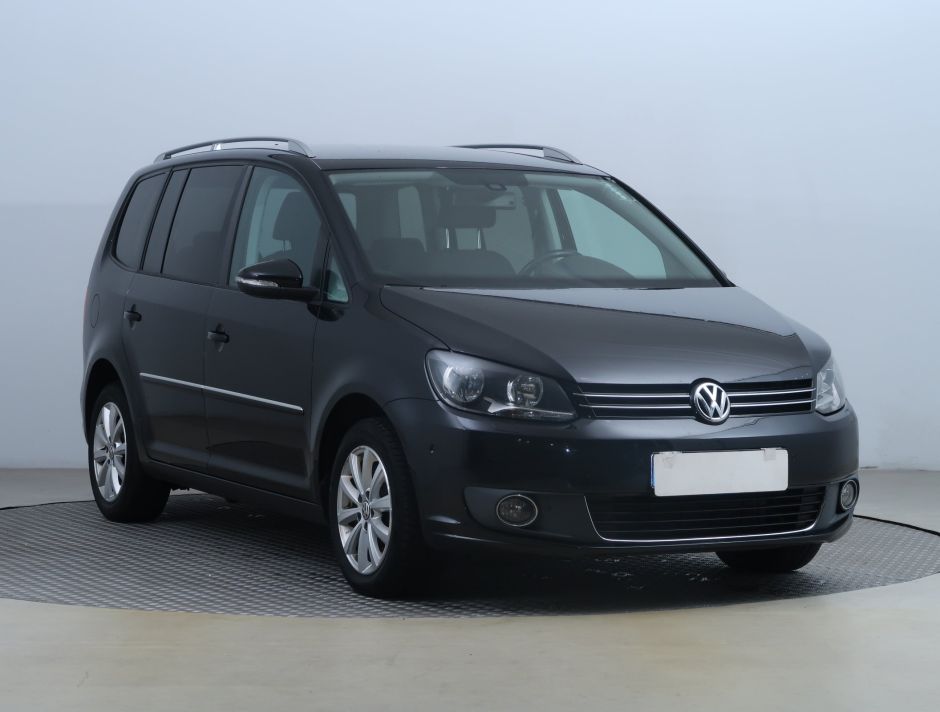 Volkswagen Touran - 2011