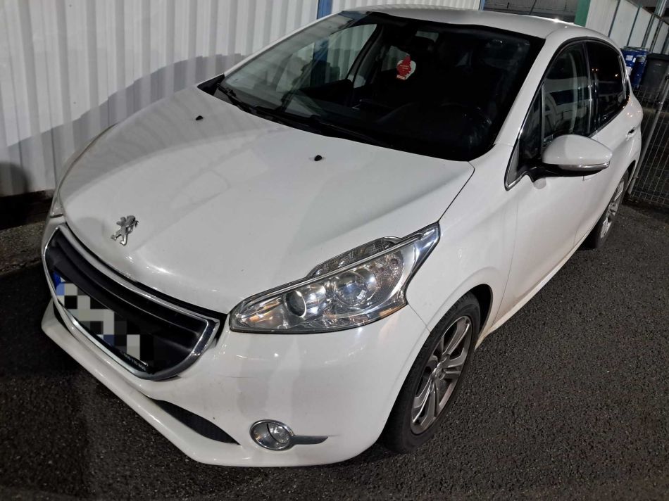 Peugeot 208 - 2015