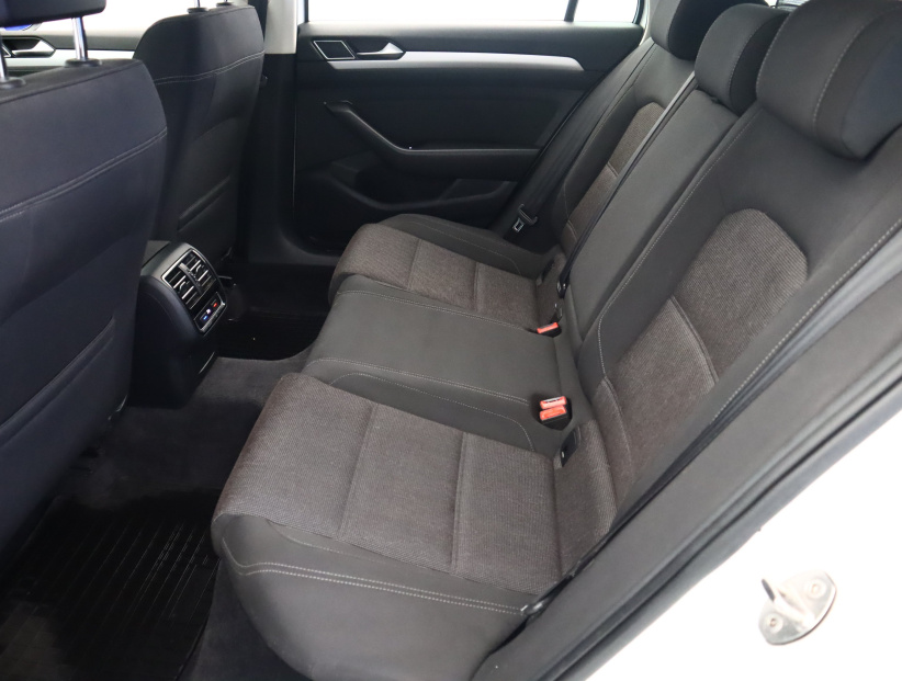 Volkswagen Passat, 2018