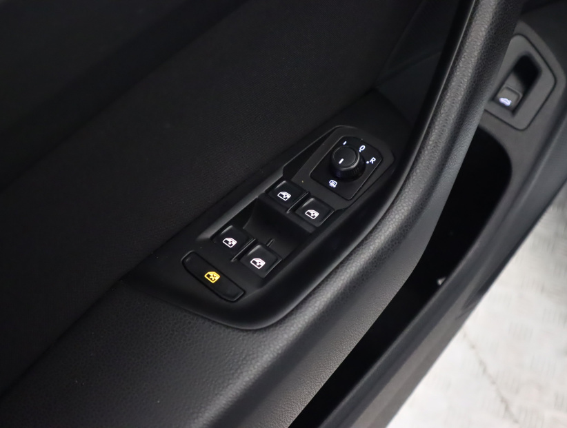 Volkswagen Passat, 2018