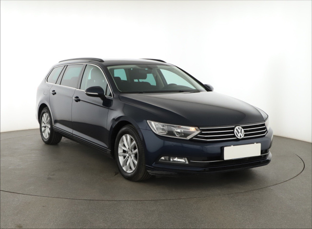 Volkswagen Passat, 2015