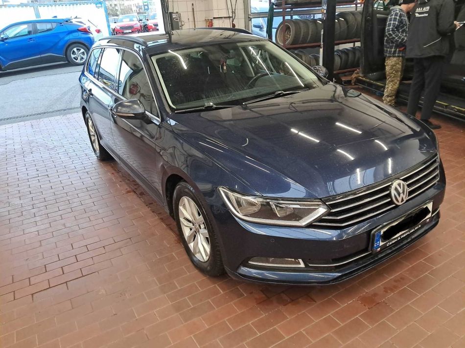 Volkswagen Passat - 2015
