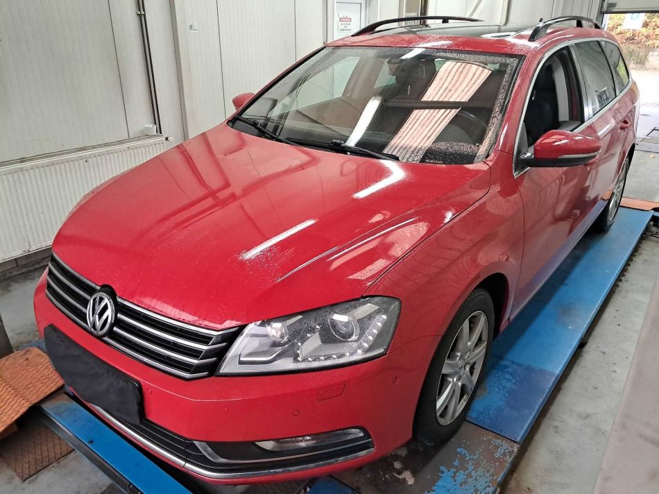 Volkswagen Passat - 2014